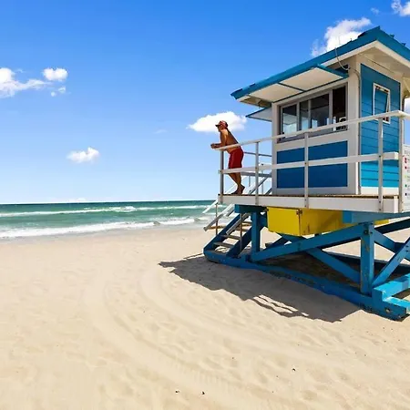 Amazing Condo In Hollywood Beach